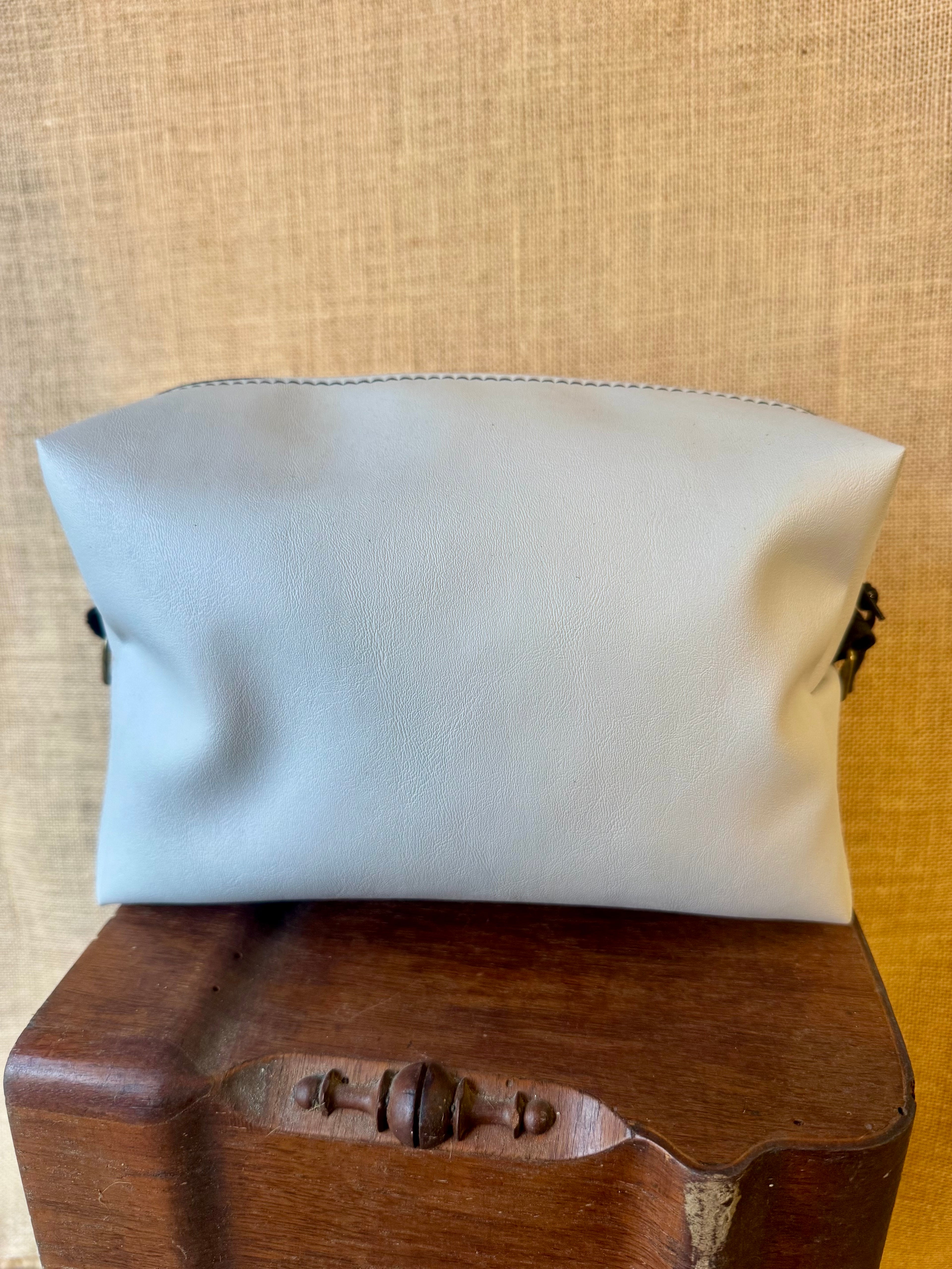 Trousse de toilette - simili gris / grip de moto