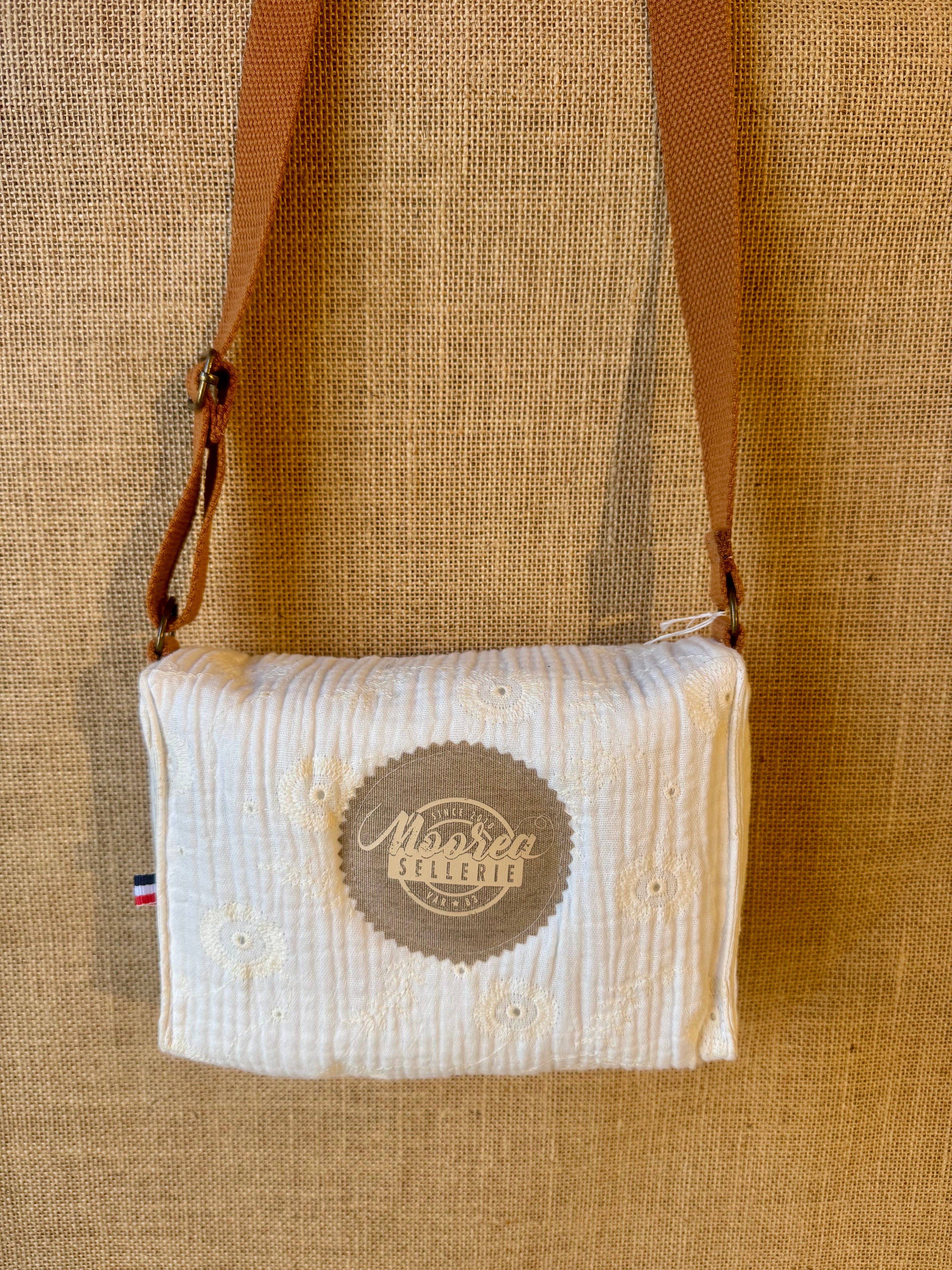 Sac bandoulière en tissu Broderie Blanche