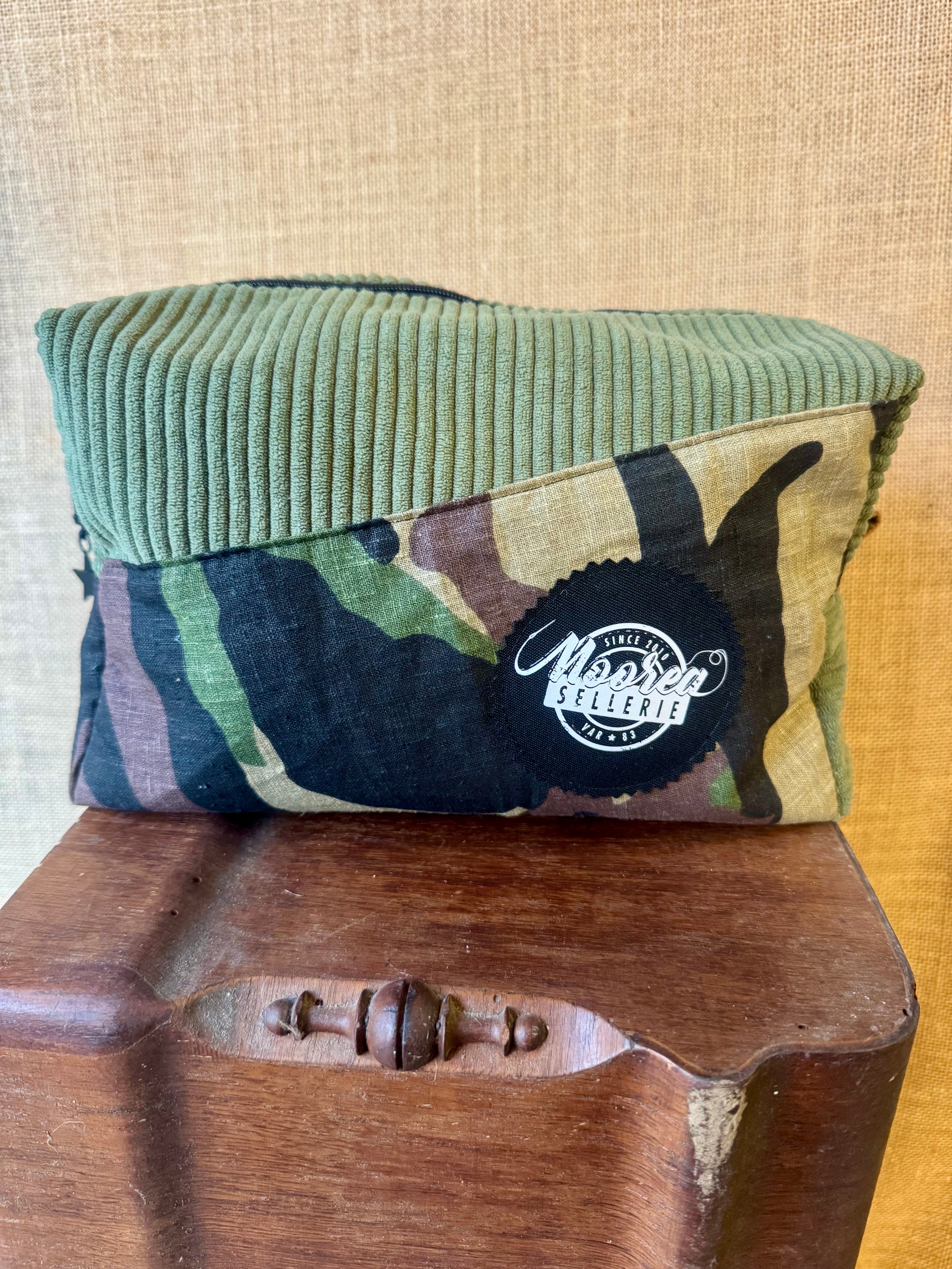 Trousse de toilette - velours kaki / tissu militaire