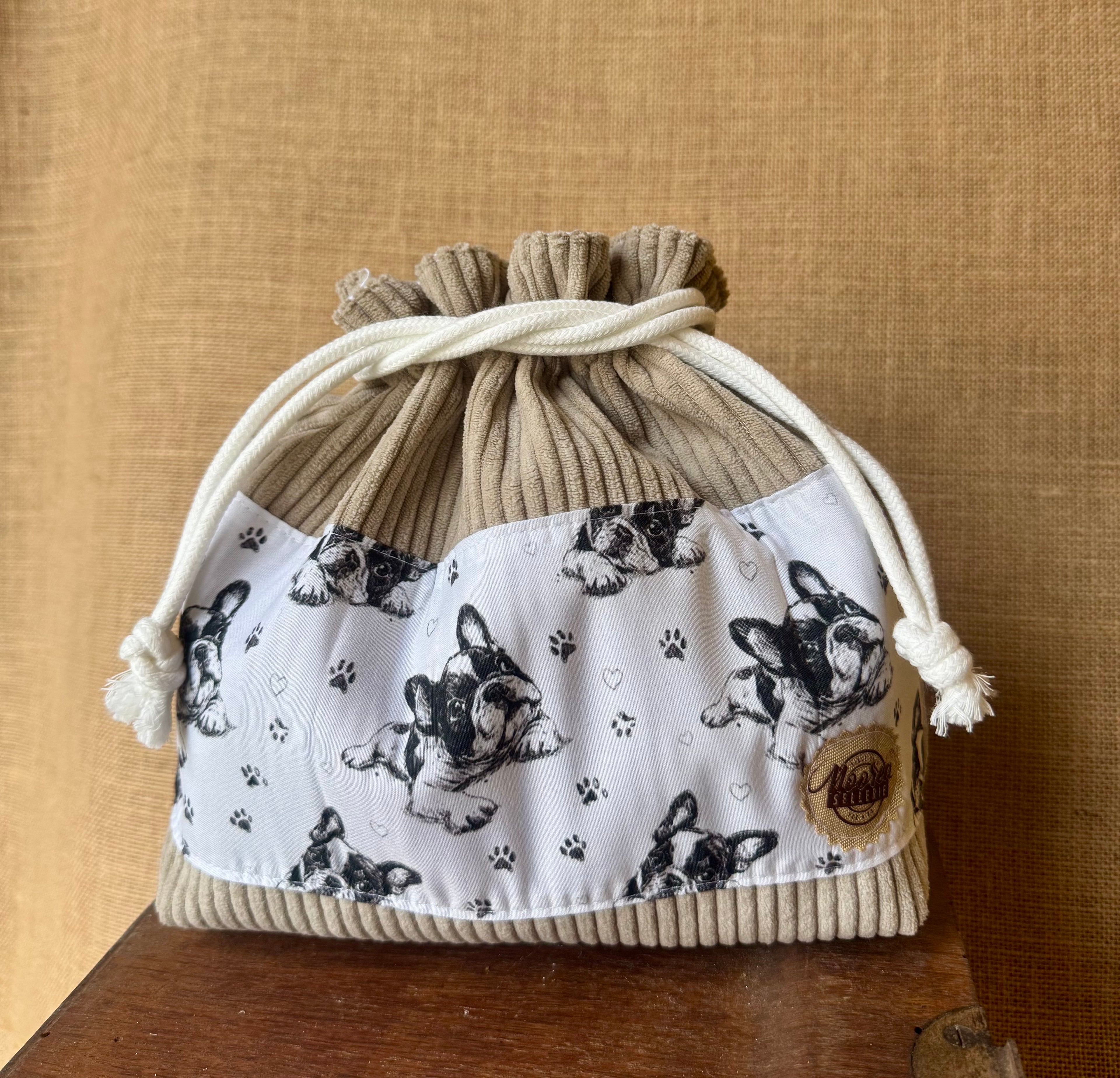 Petite Trousse Velours Beige / Chien Bouledogue