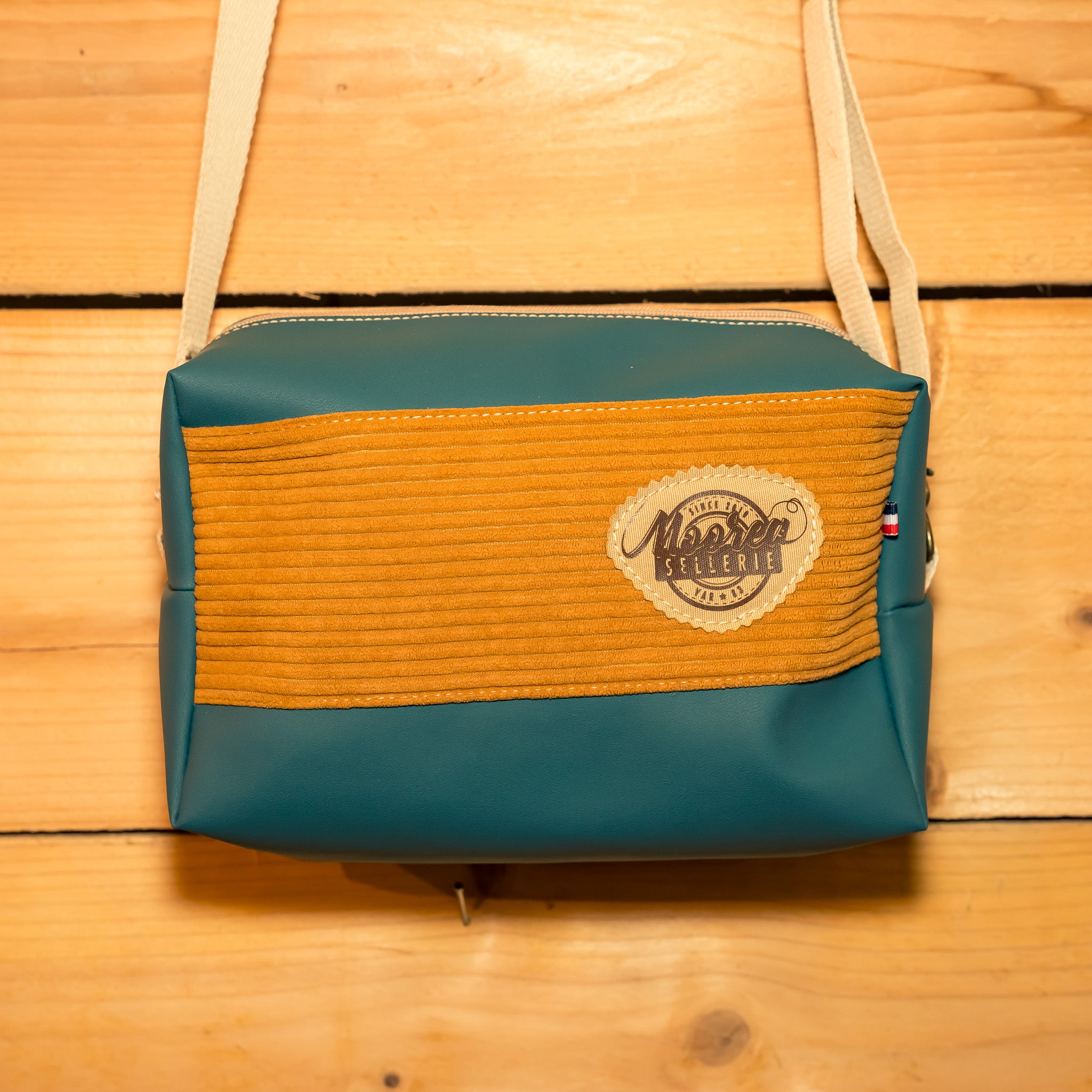 Sac bandoulière simili bleu canard / velours ocre