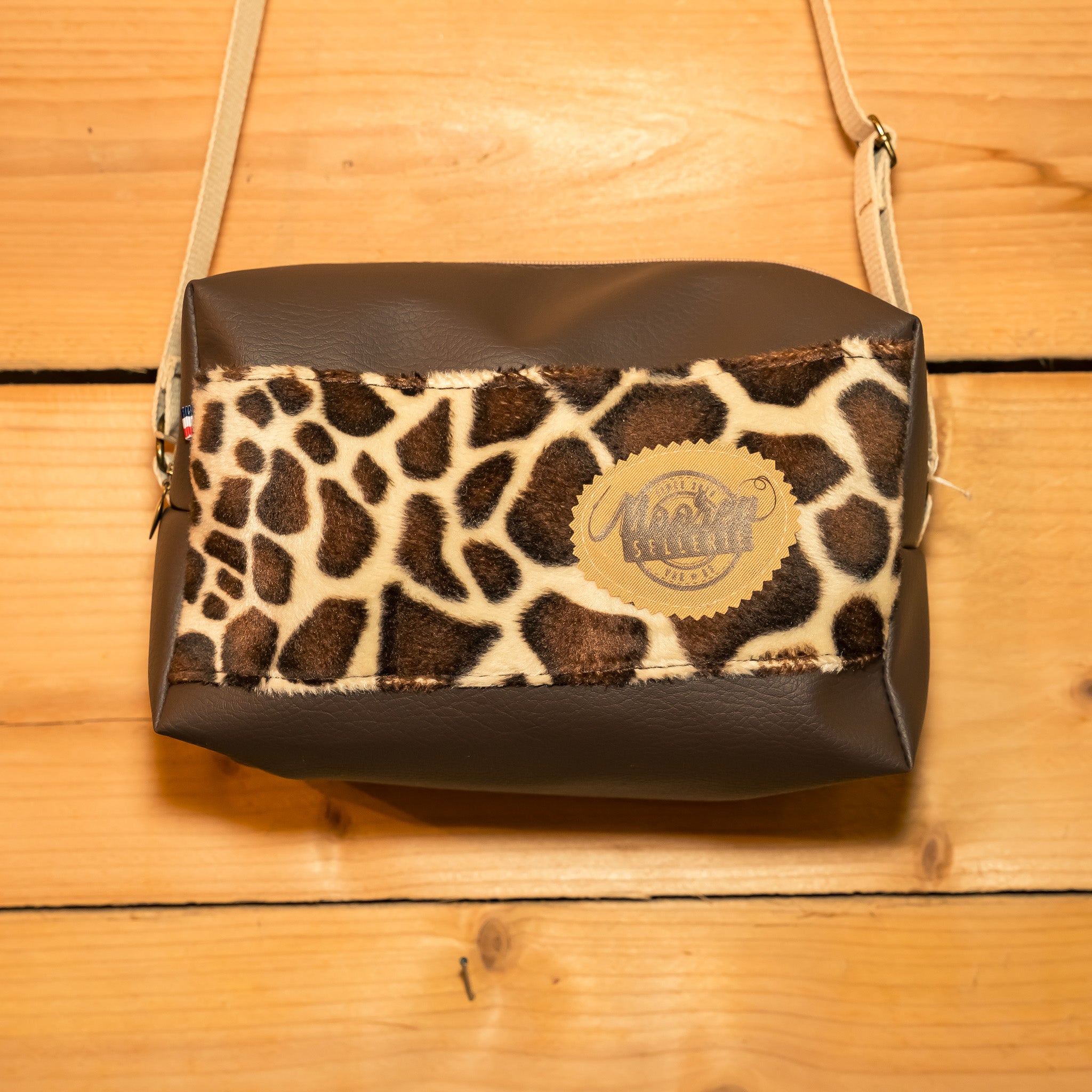 Sac bandoulière simili marron / tissu girafe