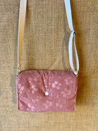Sac bandoulière en Velours Rose motifs Fleurs